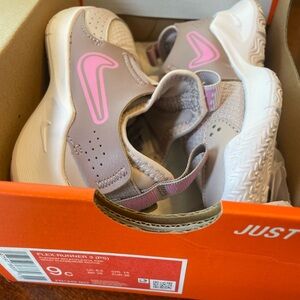 Flex Runner 3 (PS) platinum violet/ playful pink size 9 in toddler